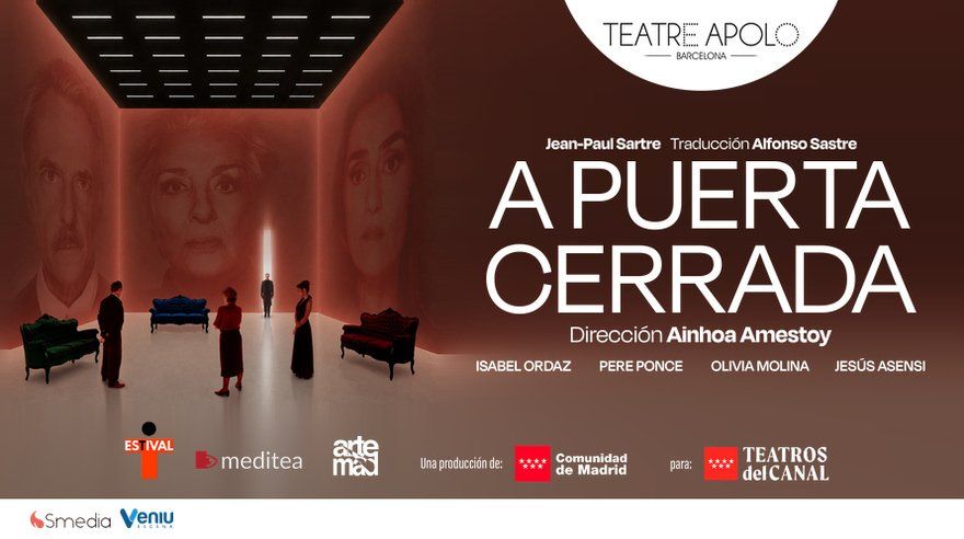 A puerta cerrada