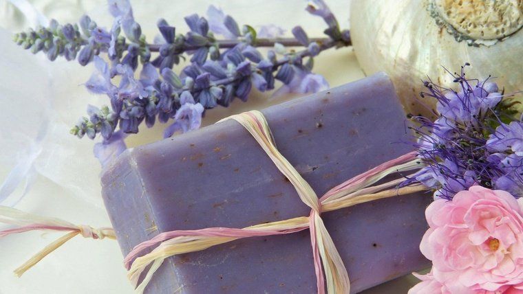 Taller “Fem sabó natural”