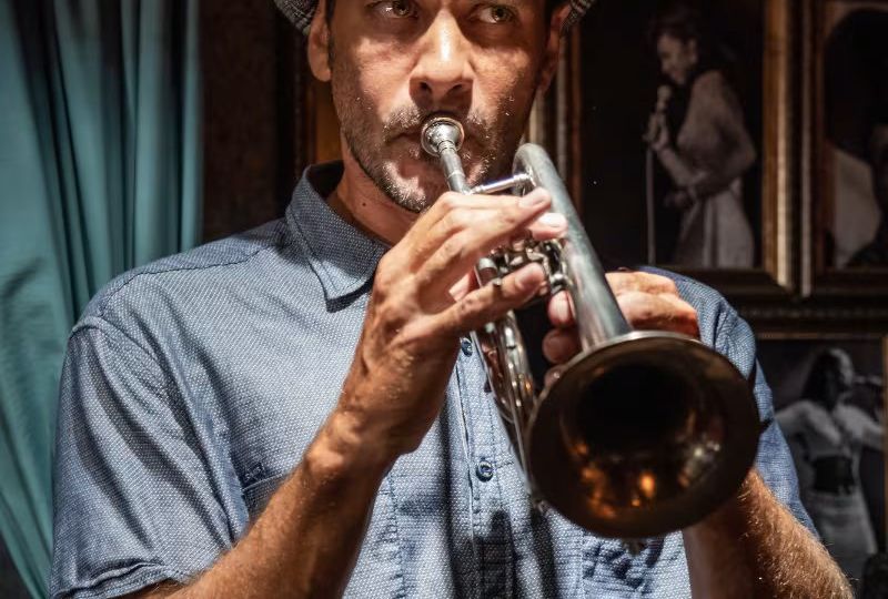 Lucho Dragone en Velvet Room