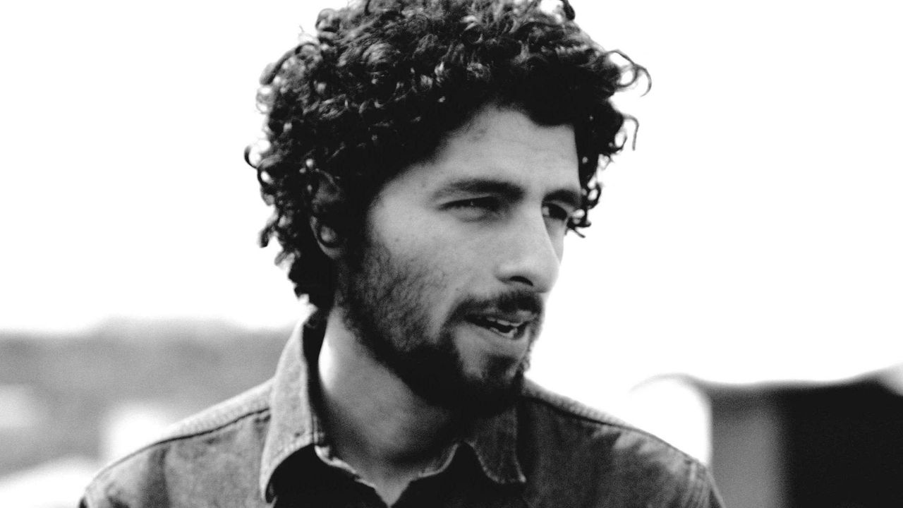 José González