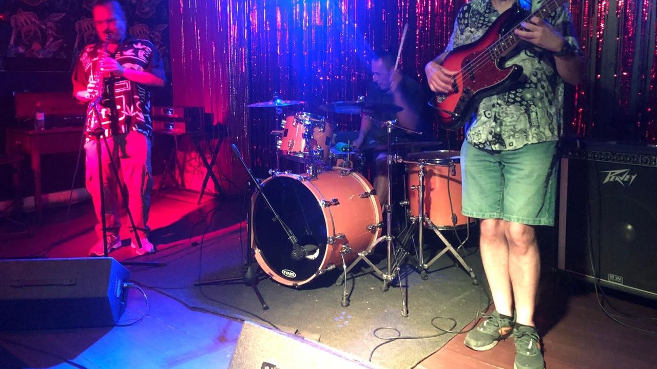 GINES THAI (jazz, rock fusion)