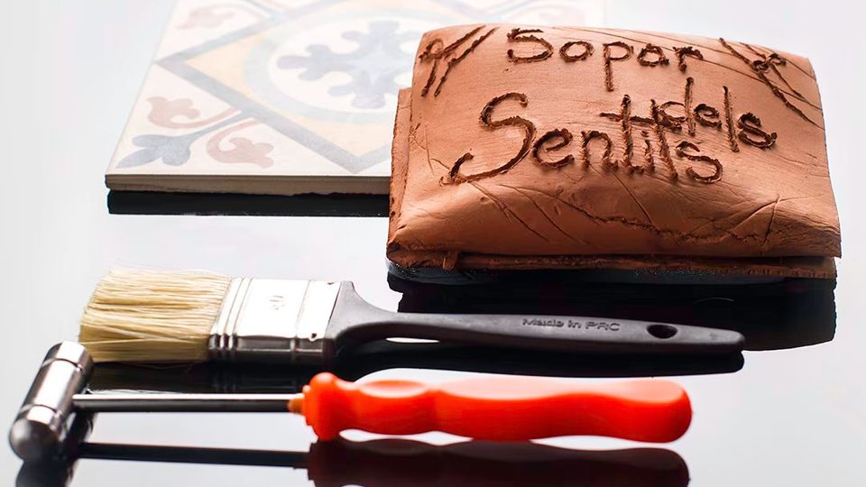 Cena de los sentidos con show de mentalismo e ilusionismo