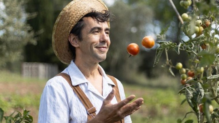 Espectáculo “L'ecopagès et farà estimar els aliments ecològics amb un somriure”