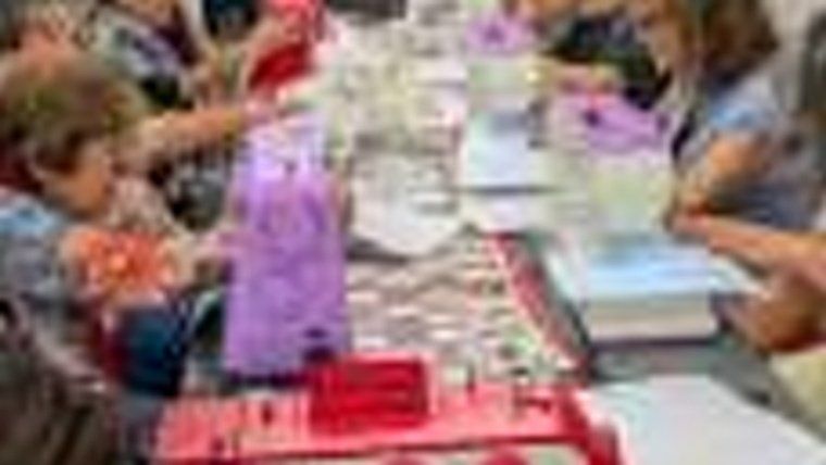 Taller para Dones "Cosim juntes, teixim barri"