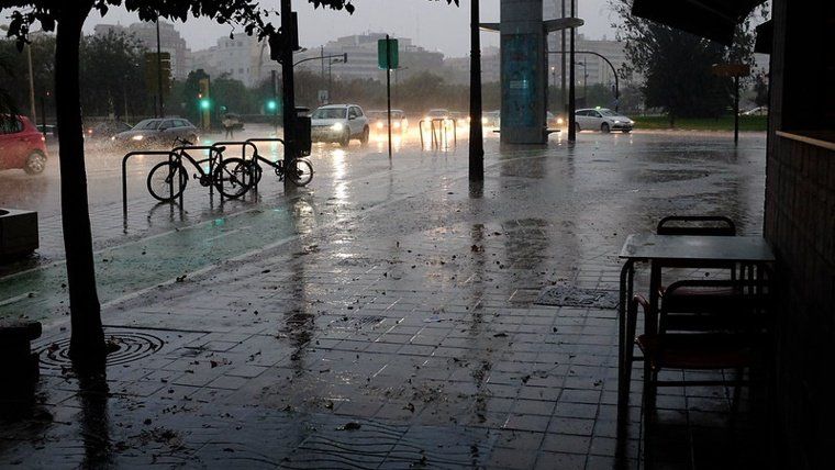 Debate «Termómetro urbano: segregación social y cambio climático»