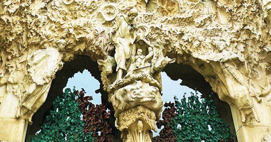 Ruta Sagrada Familia y su simbolismo oculto