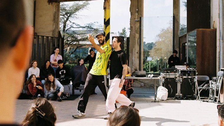 Informal Stage (Espacio de riesgo escénico)
