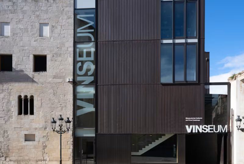 Entrada VINSEUM con degustación de vinos catalanes (3 vinos)