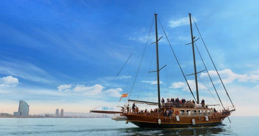 Crucero por Barcelona con tapa