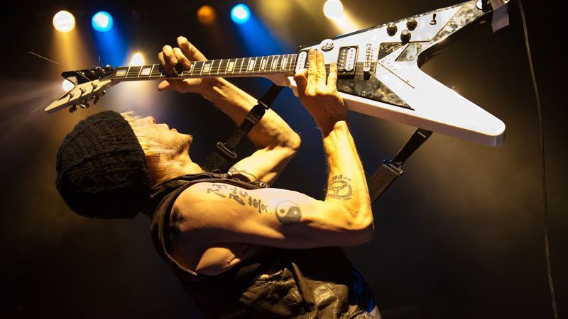 Michael Schenker MSG feat Robin Mcauley