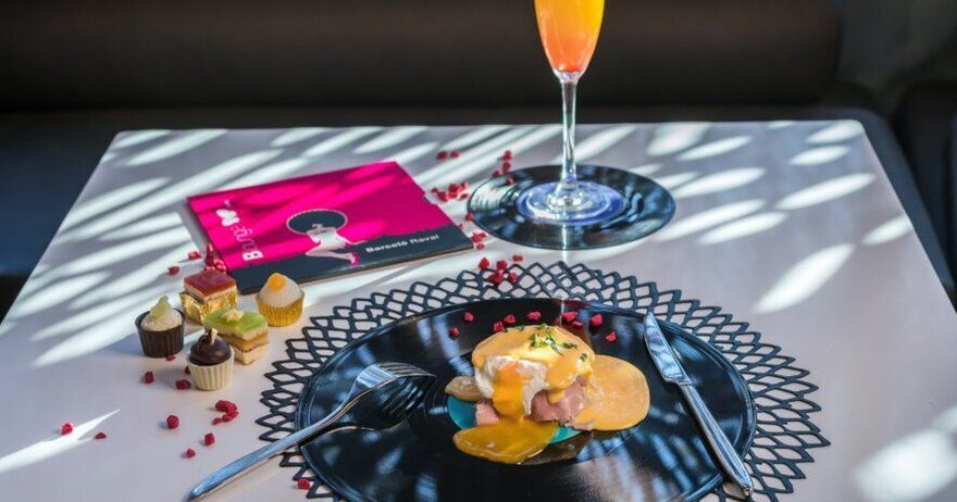Brunch buffet libre en B-Lounge: delicias y vistas espectaculares