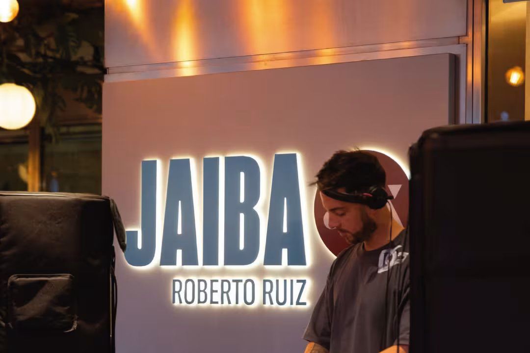 Menú degustación por el Chef Roberto Ruiz + sesión de DJ y Mariachis