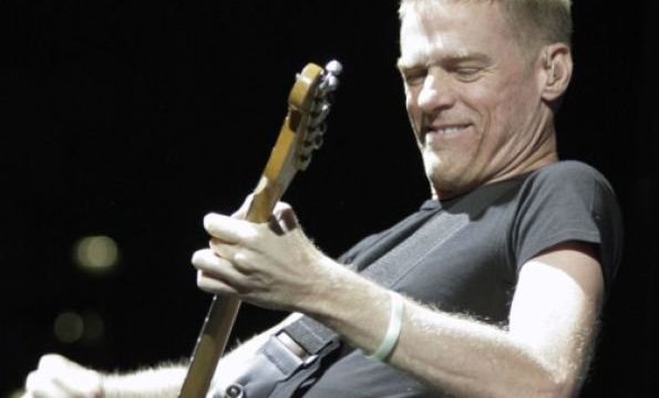 Bryan Adams: Roll with the Punches - Top Seat