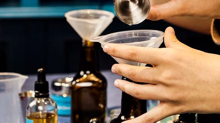 Cata y elaboración del vermut en Las Vermudas
