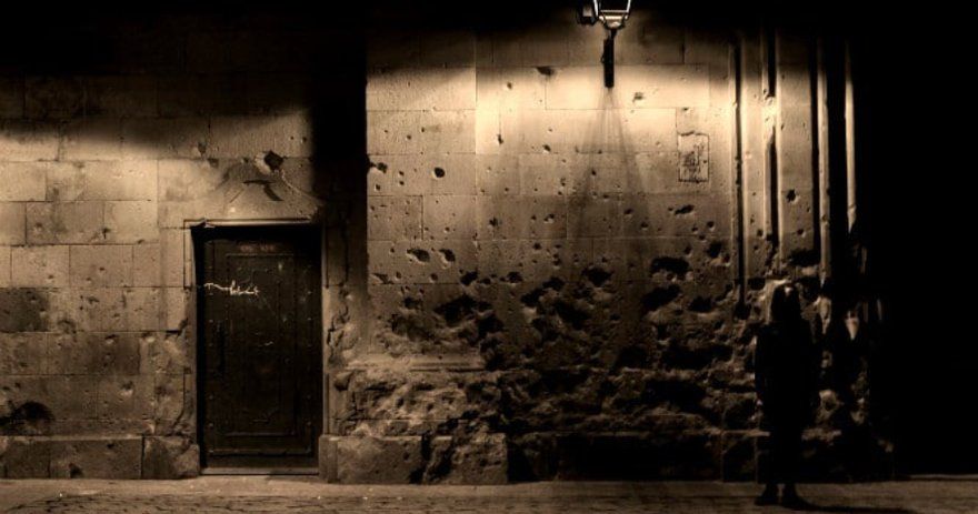 Descubre los misterios y leyendas del Barrio Gótico de noche