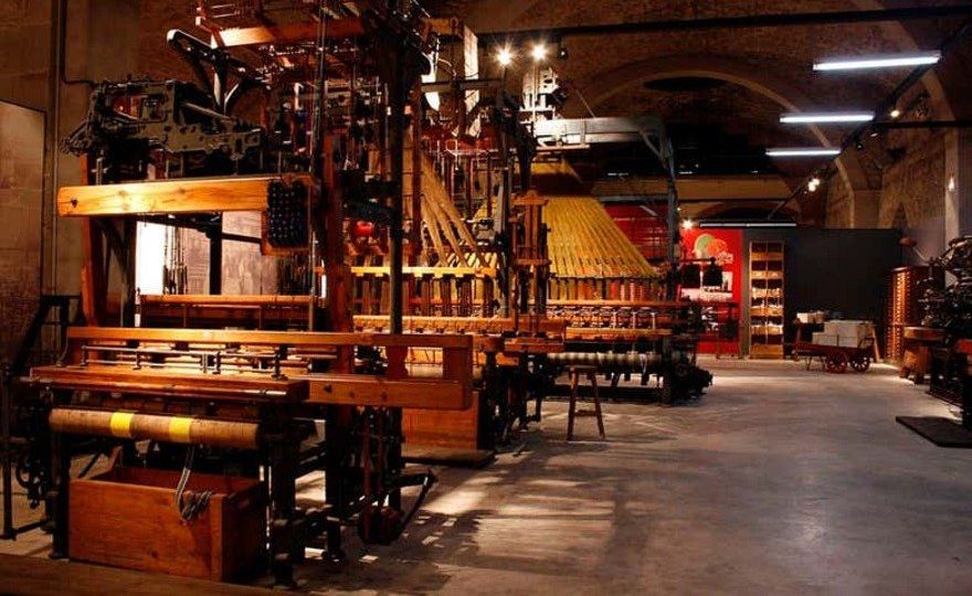Entrada al Museo del Agua y el Textil de Manresa
