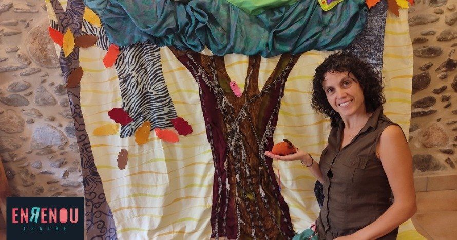 Titelles i contes Enrenou teatre. Ha arribat la tardor