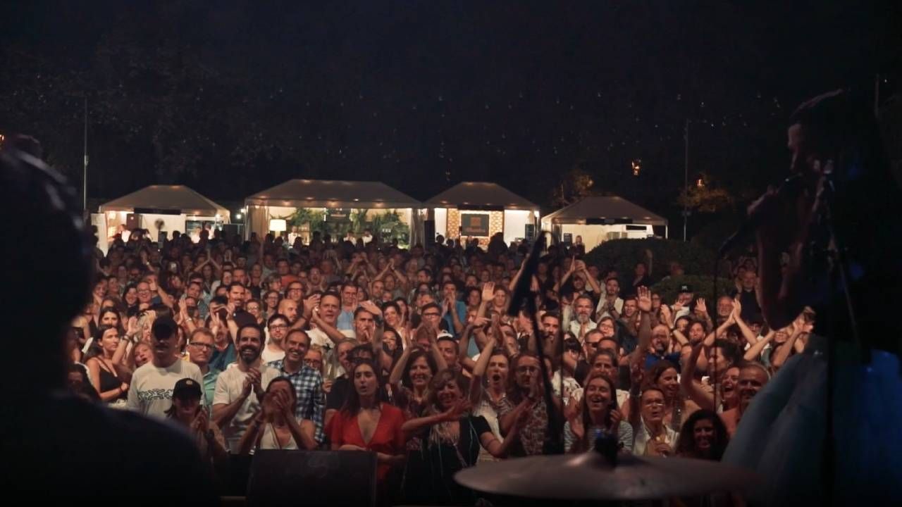 Festival Jardins de Pedralbes 2024: música y cultura bajo las estrellas