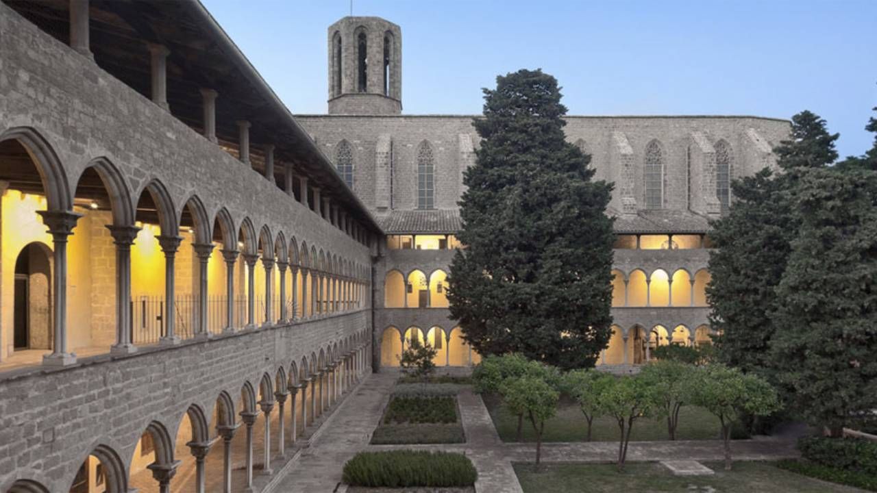 La Hora Mágica en el Monasterio de Pedralbes: un encuentro con la historia y la tranquilidad