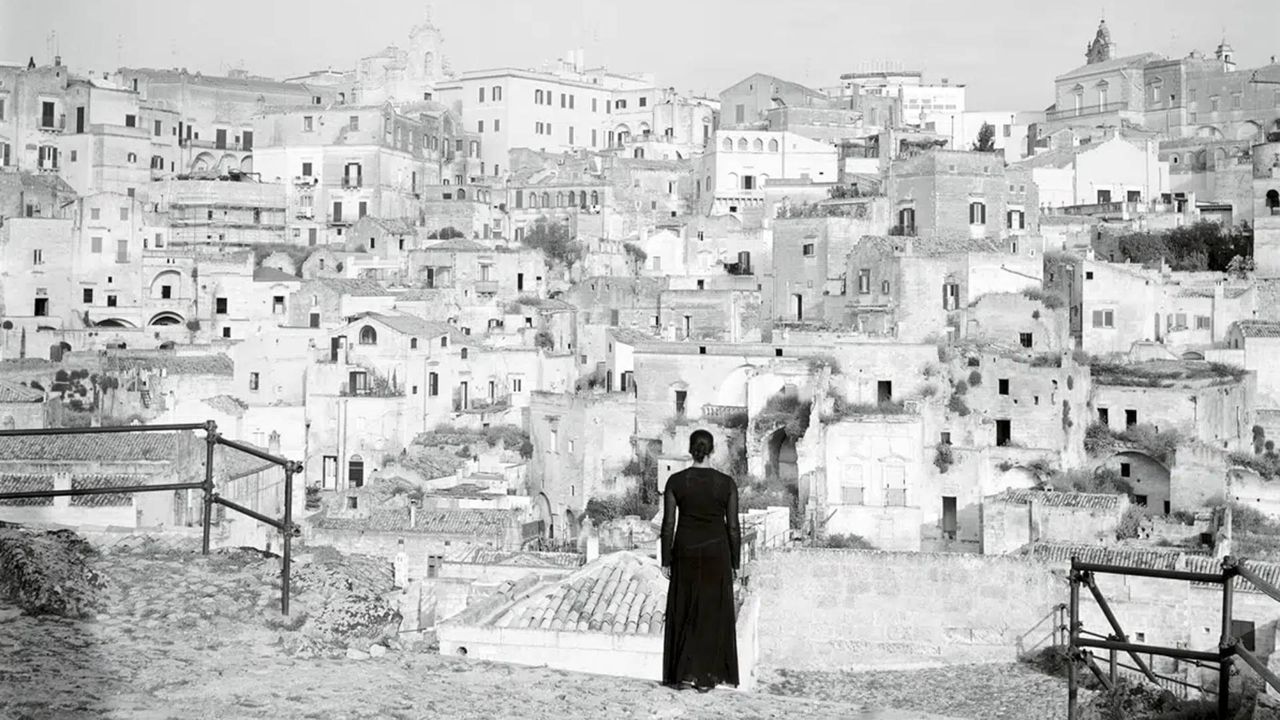 Carrie Mae Weems: una artista que reescribe la historia en el KBr Fundación MAPFRE