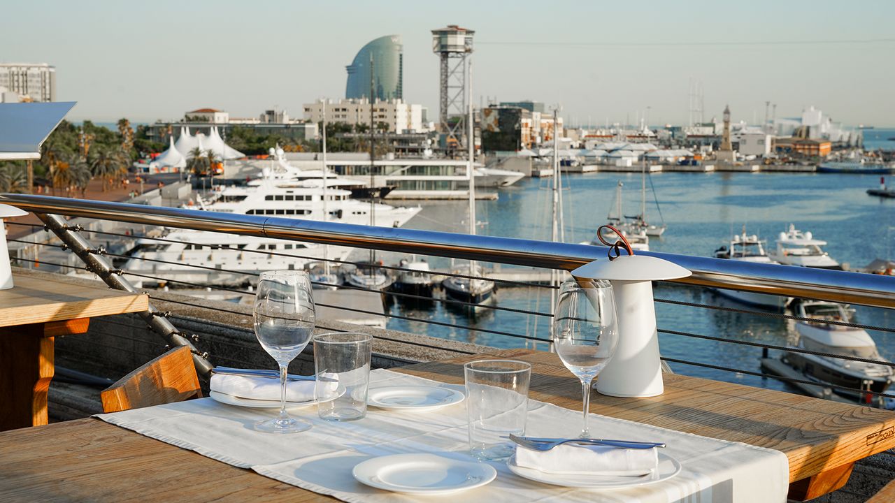 Terraza 1881 por Sagardi. Foto: 1881