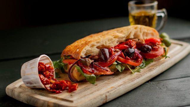 ¿Dónde comer el chivito uruguayo en Barcelona?