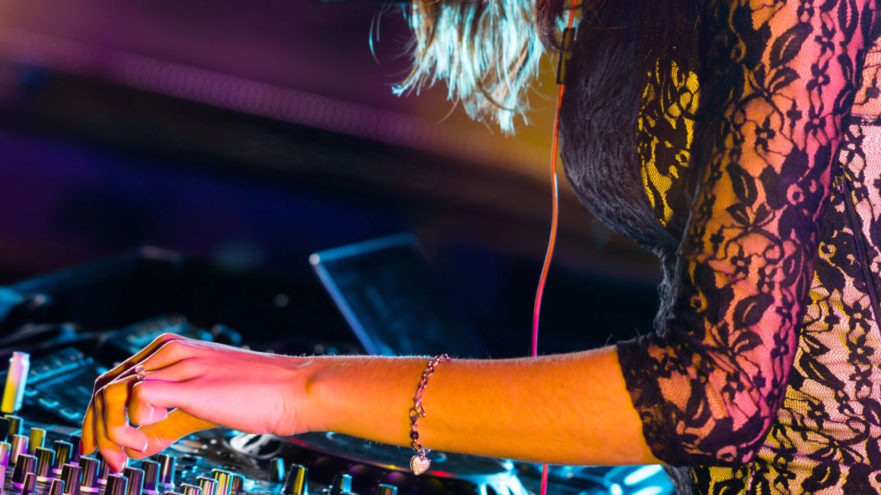 MUTEK Barcelona 2025: un viaje sensorial entre música electrónica y arte digital