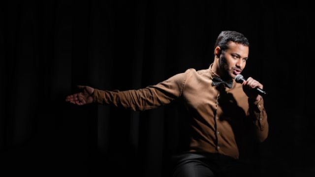 Monólogos en Teatreneu: humor al mediodía en Barcelona