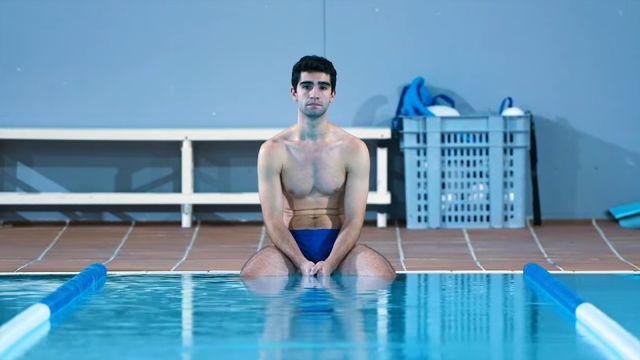 El principi d’Arquímides: un espejo incómodo sobre la duda y la sospecha