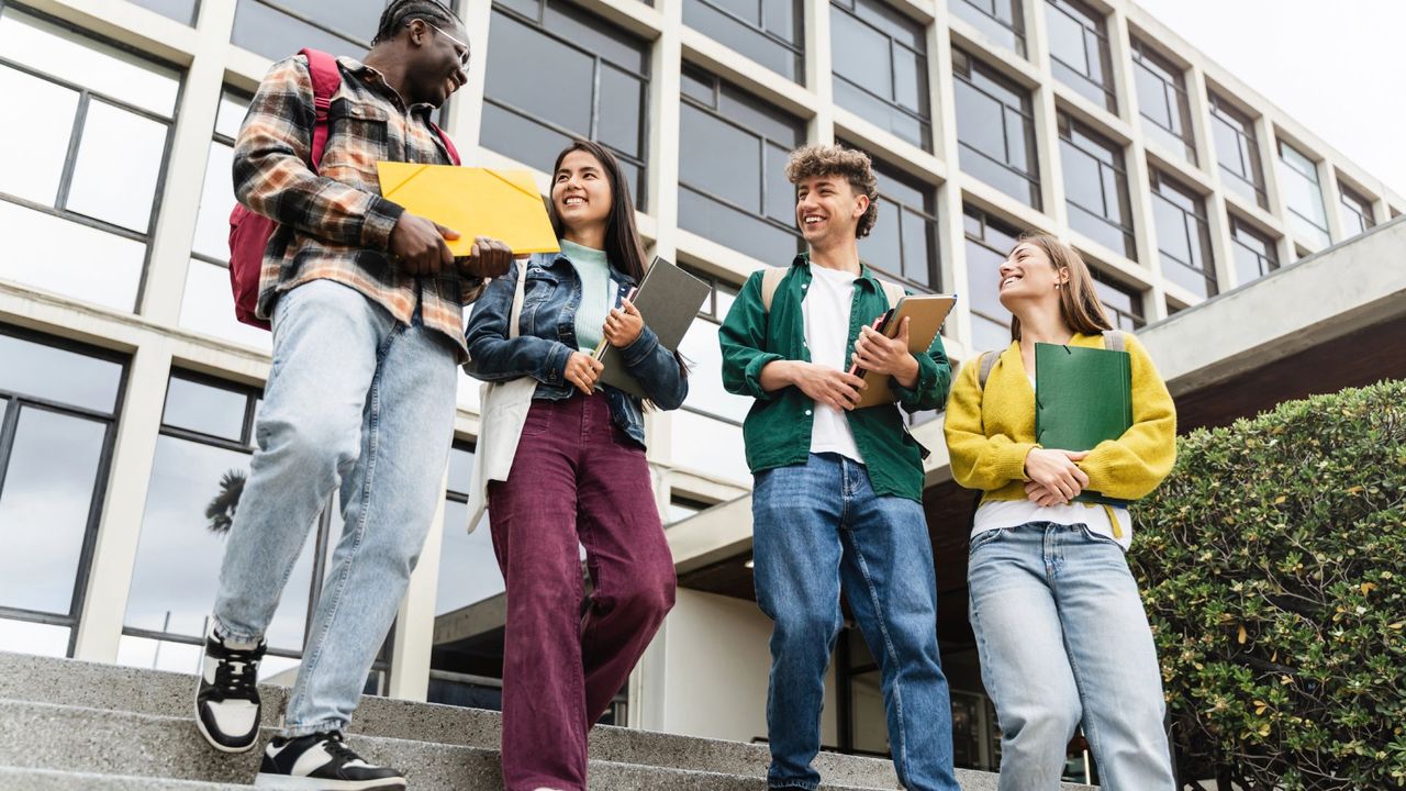 Vivir la etapa universitaria en Barcelona: guía práctica para elegir tu residencia