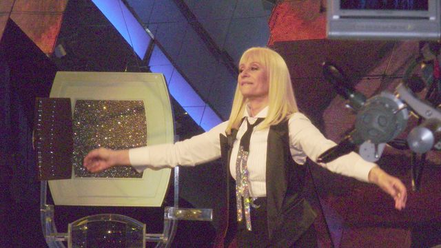Raffaella llega a Luz de Gas con un homenaje que devuelve su espíritu al escenario