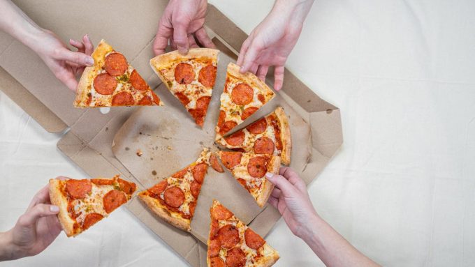 TOP 3 locales de pizza al corte para llevar en Barcelona