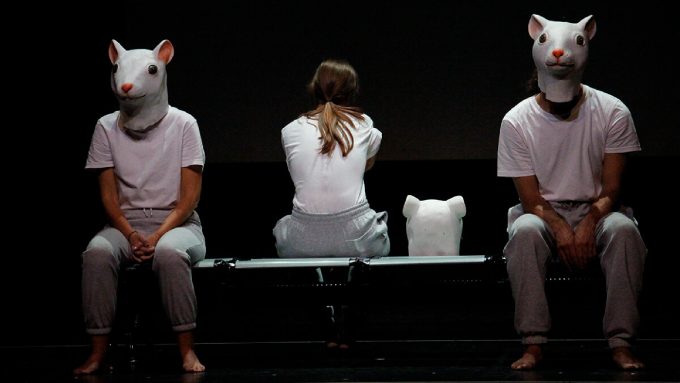 Contención mecánica: cuando el silencio grita dentro de un sistema que aprieta